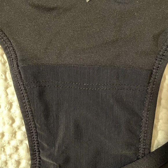 Fabletics On-The-Go Sports Bra II - BLACK - S/6 - Picture 3 of 6